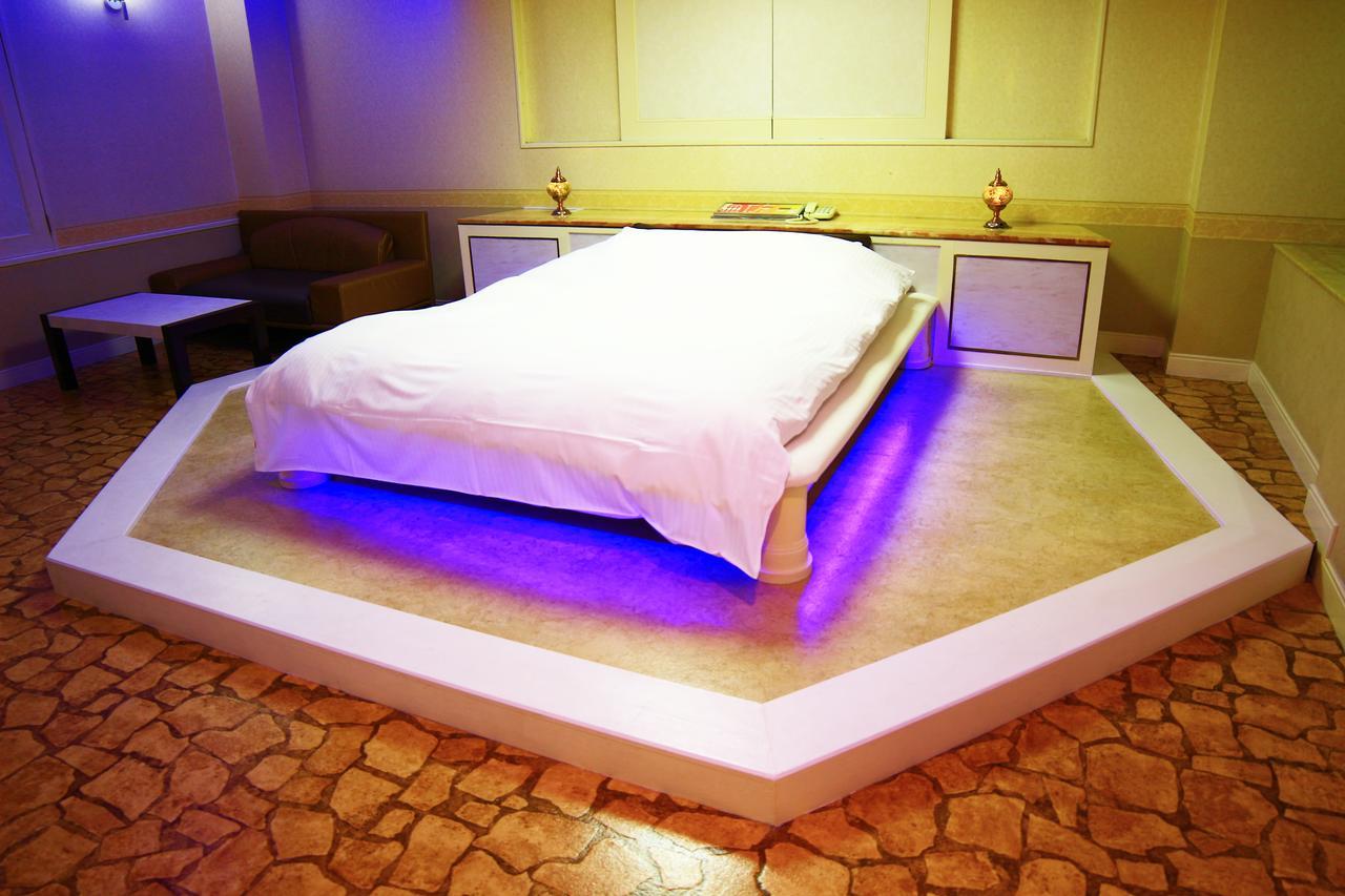 Kyoto Hotel Crown (Adults Only) Esterno foto